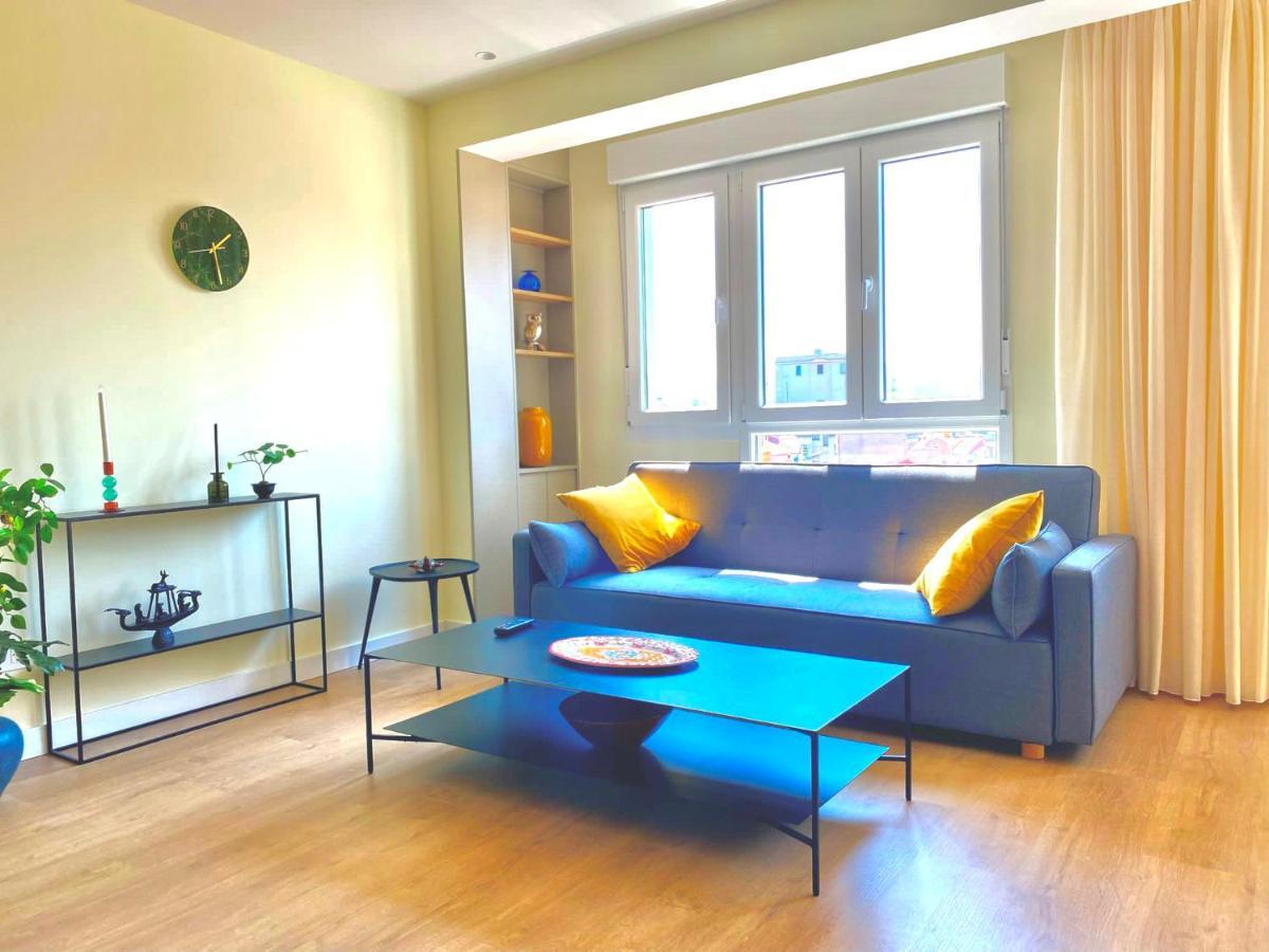 Playa Centro, Nuevo, 4 Huéspedes Apartamento *